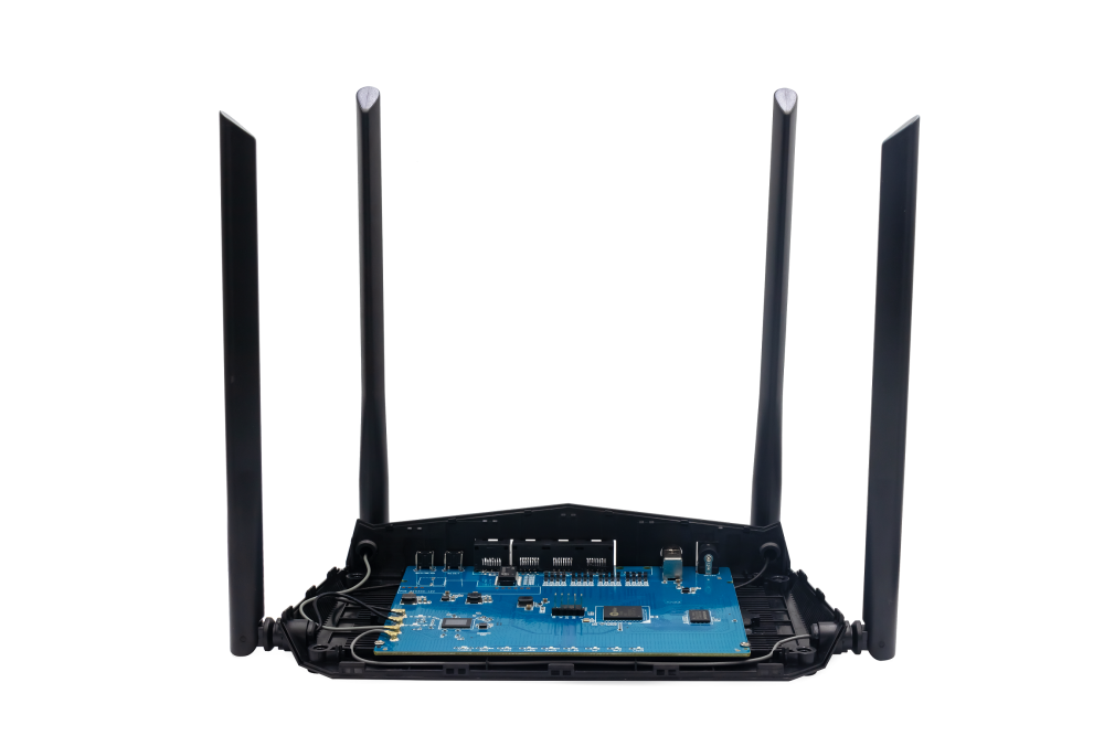 Banana Pi BPI-WIFI 6 Router - Openwrt Router- 4 GbE WAN RGMII 2x2 5G 2x2 2.4G